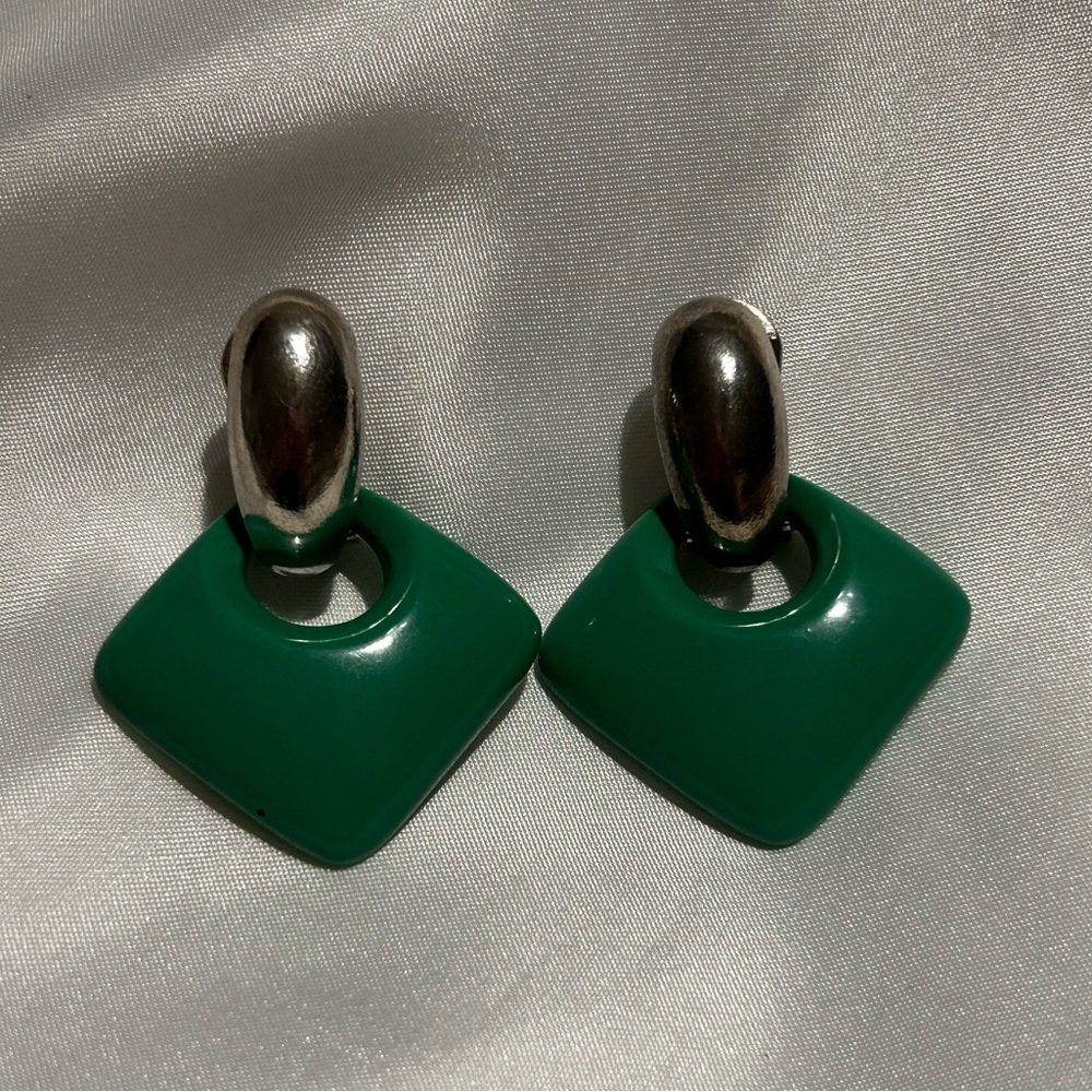 Door knocker Earrings 80s Convertible Earrings Green Silver Omega Earrings